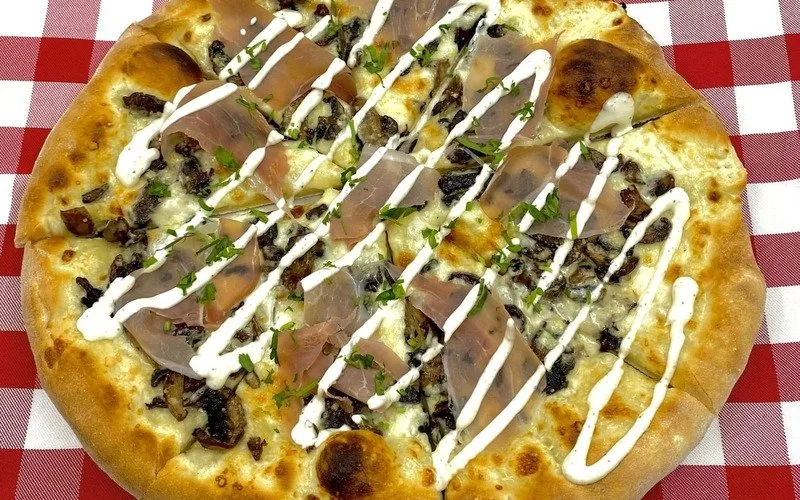 Mtp Pizza The Favorite Bistro Las Vegas Linq Promenade